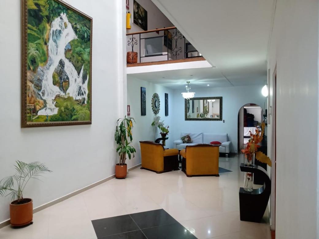 Hotel Brisas Медельин Экстерьер фото