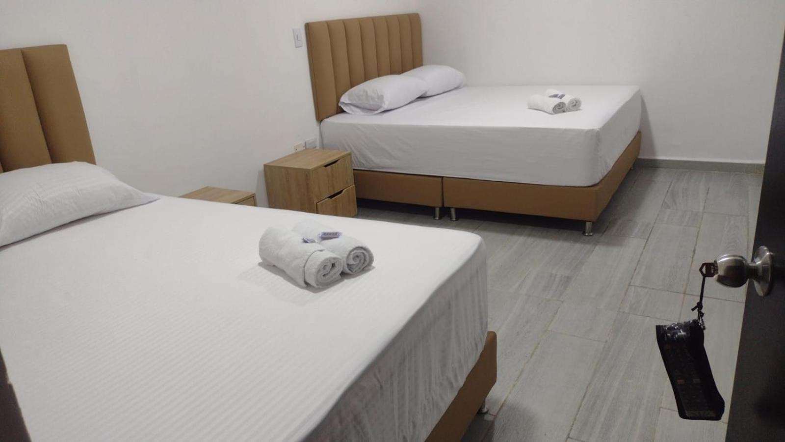 Hotel Brisas Медельин Экстерьер фото